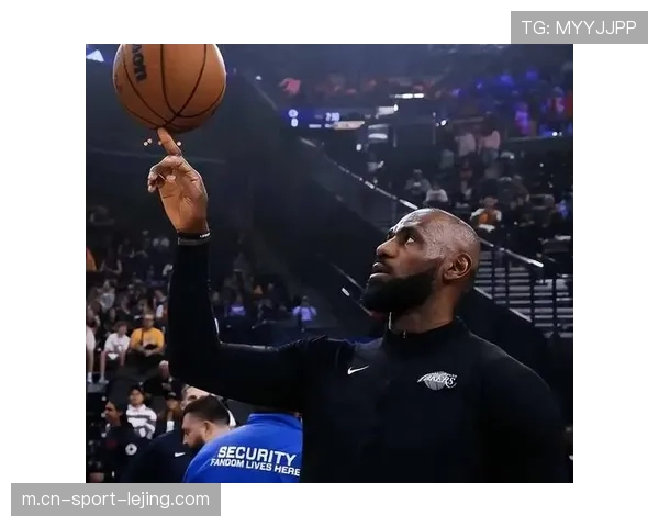 湖人进攻效率仅列联盟中游 防守漏洞成制约排名提升关键 湖人进攻效率仅列联盟中游 防守漏洞成制约排名提升关键